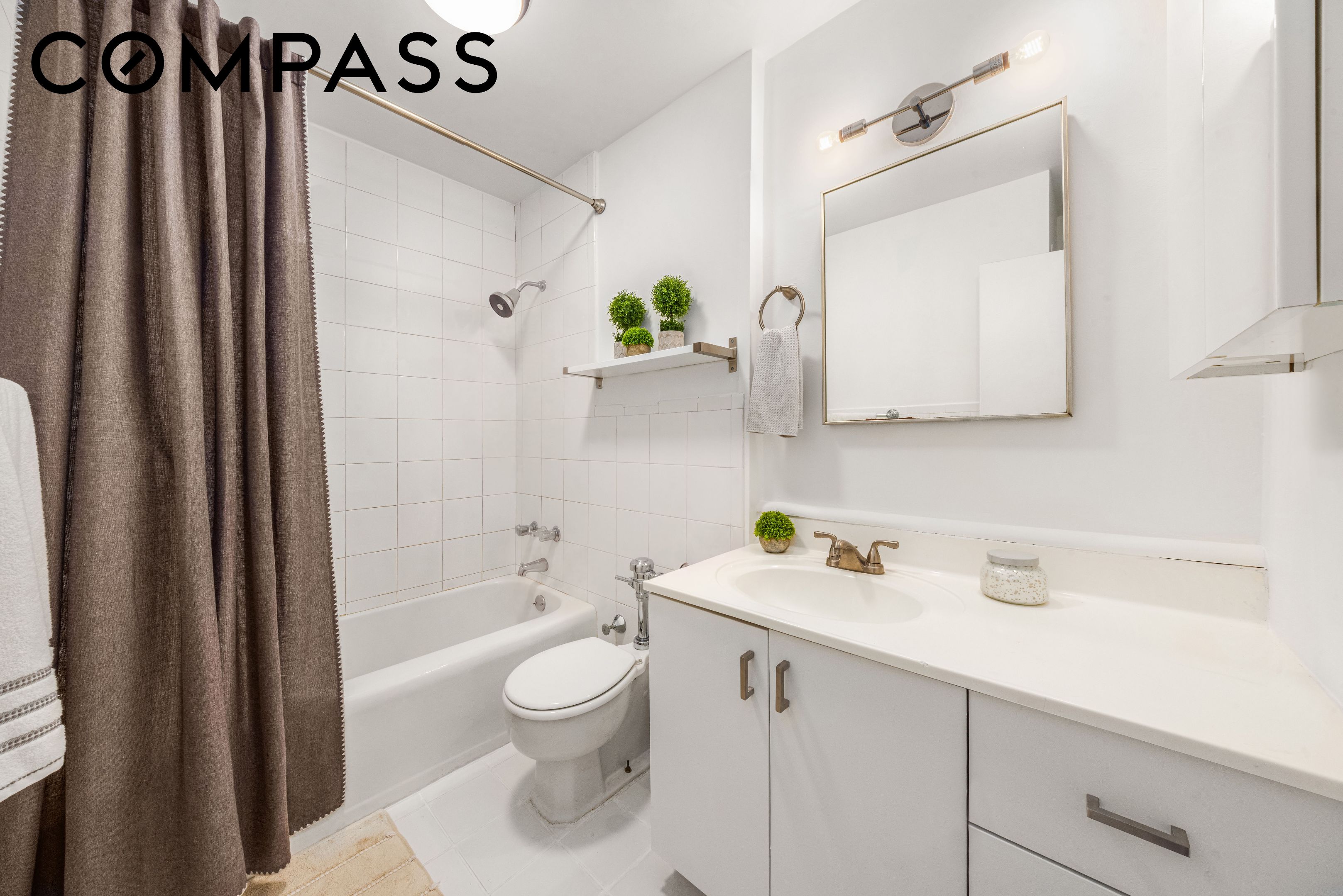 150 E 61st Street 2A