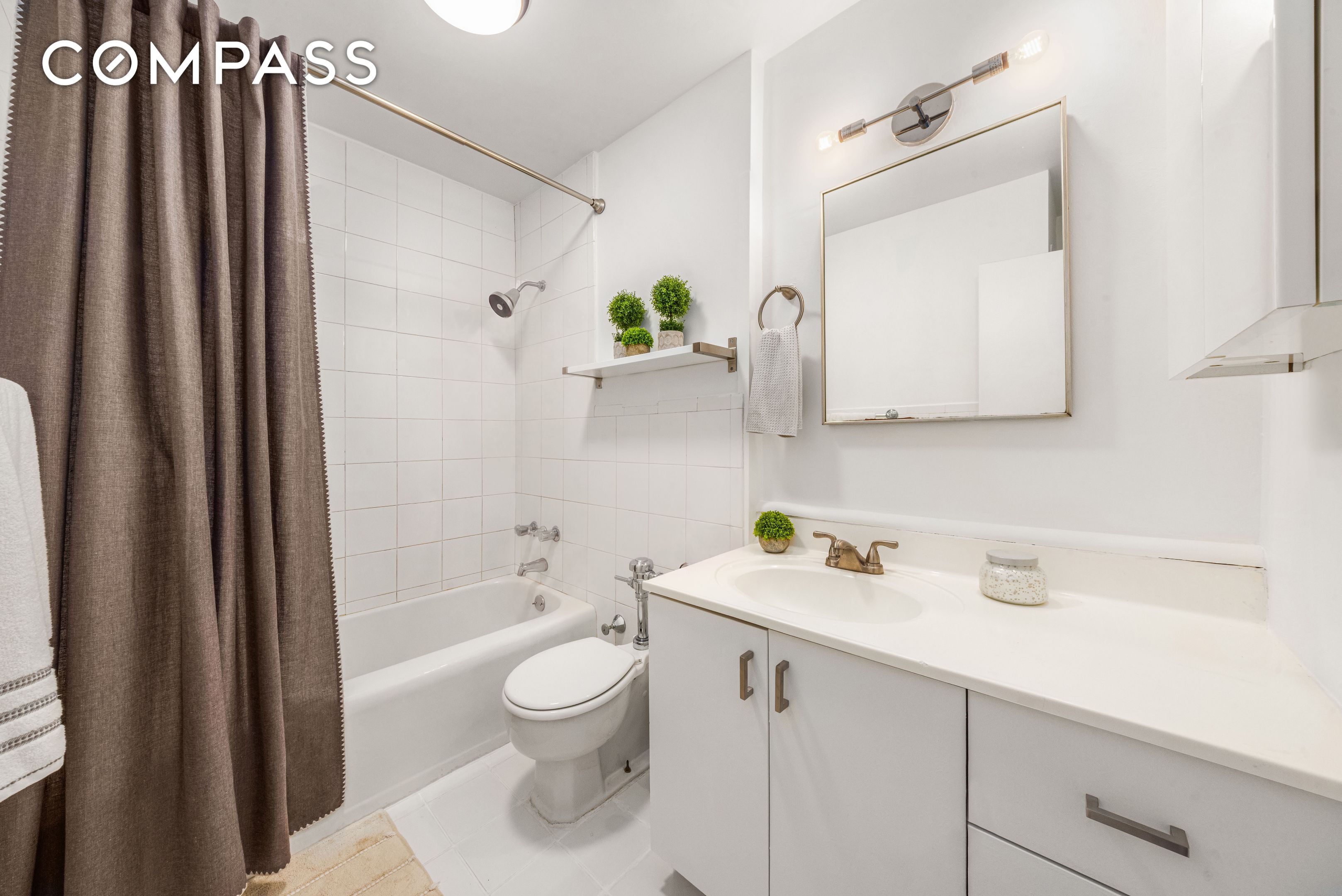 150 E 61st Street 2A