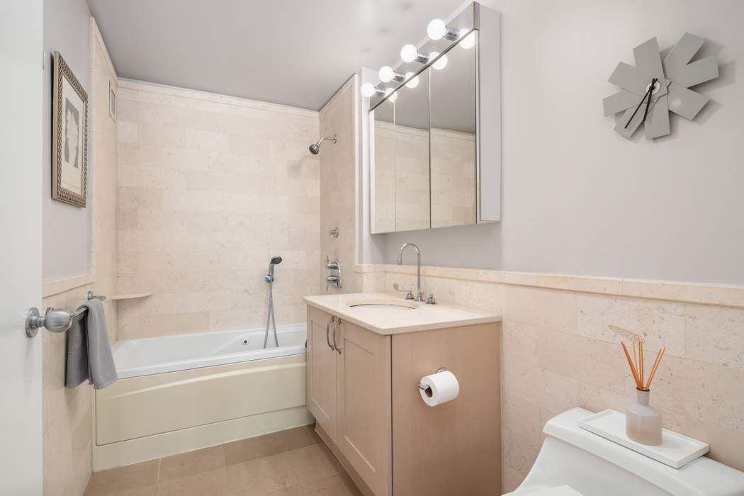 99 Jane Street 6E