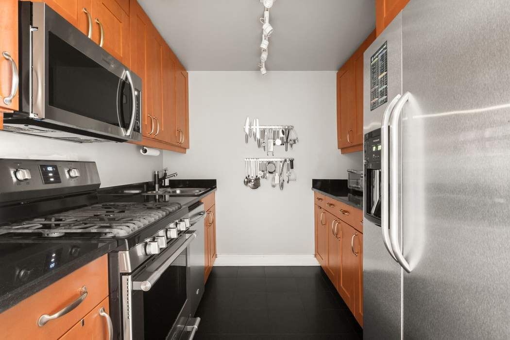 99 Jane Street 6E