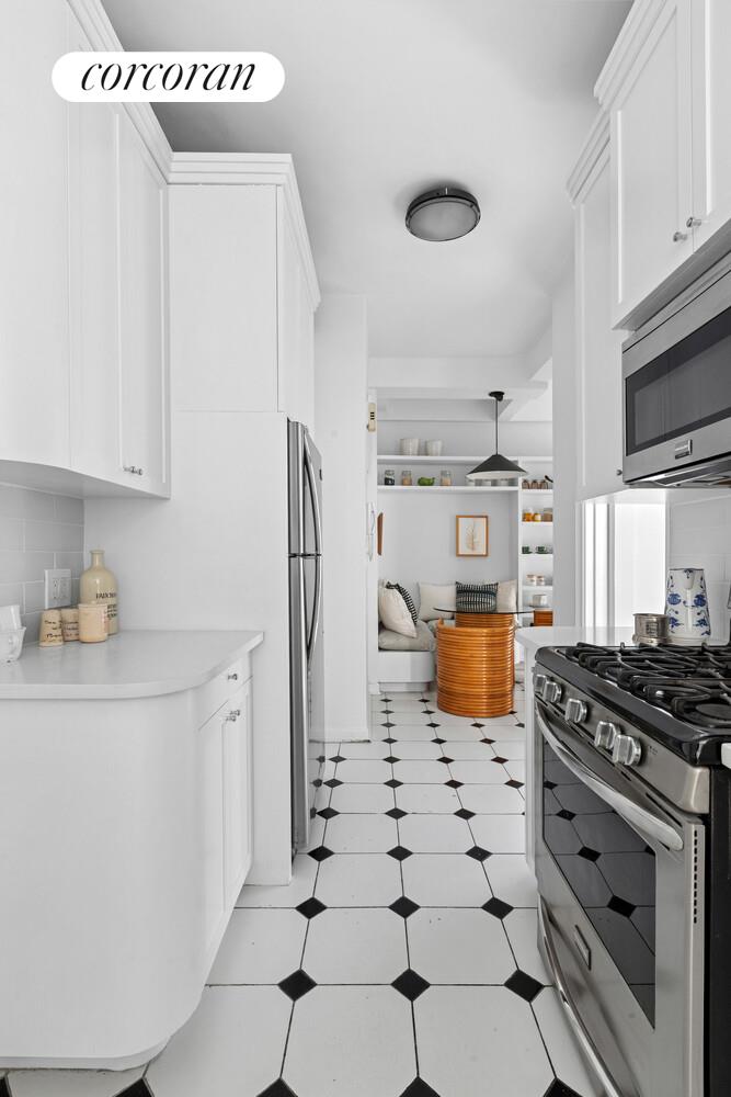 136 E 64TH Street 5D