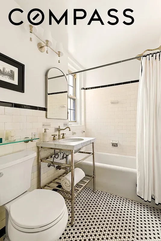61 W 9th Street 8E