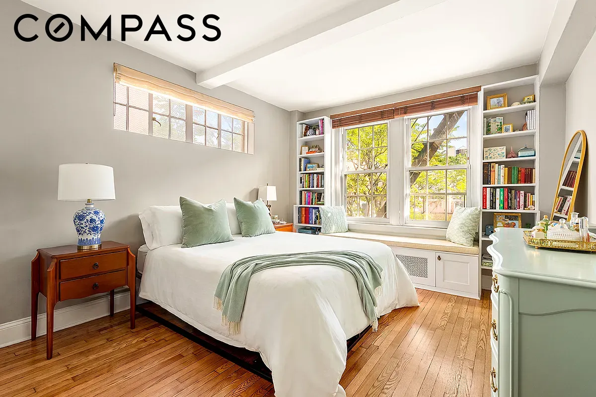 61 W 9th Street 8E