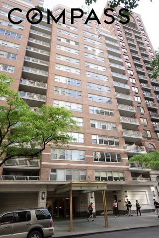 360 E 72nd Street B1601