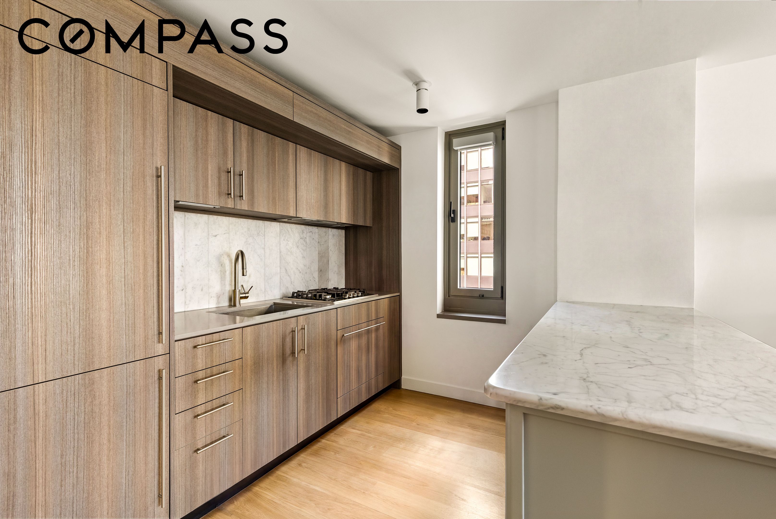 234 E 46th Street 1502