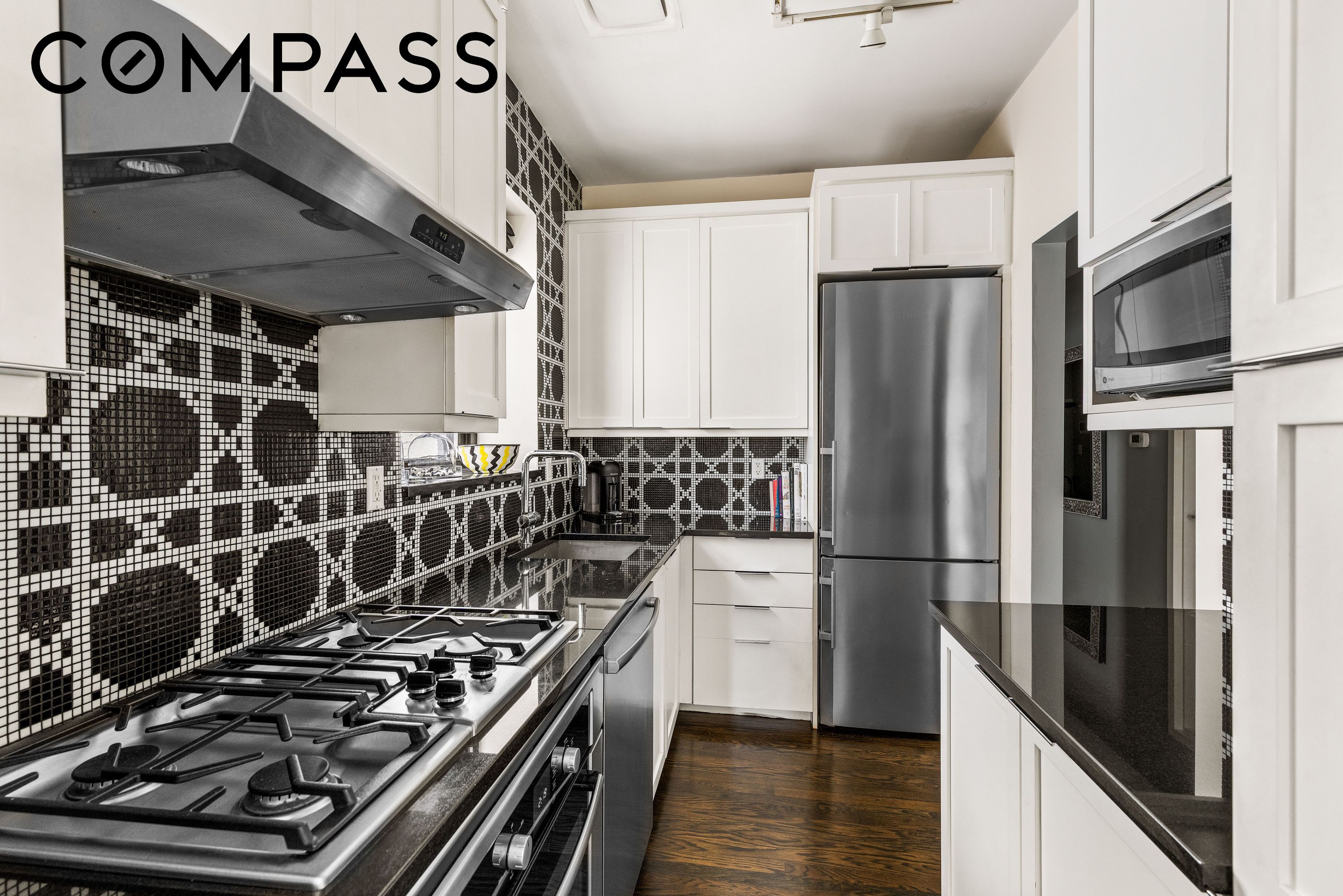 422 W 20th Street 5G
