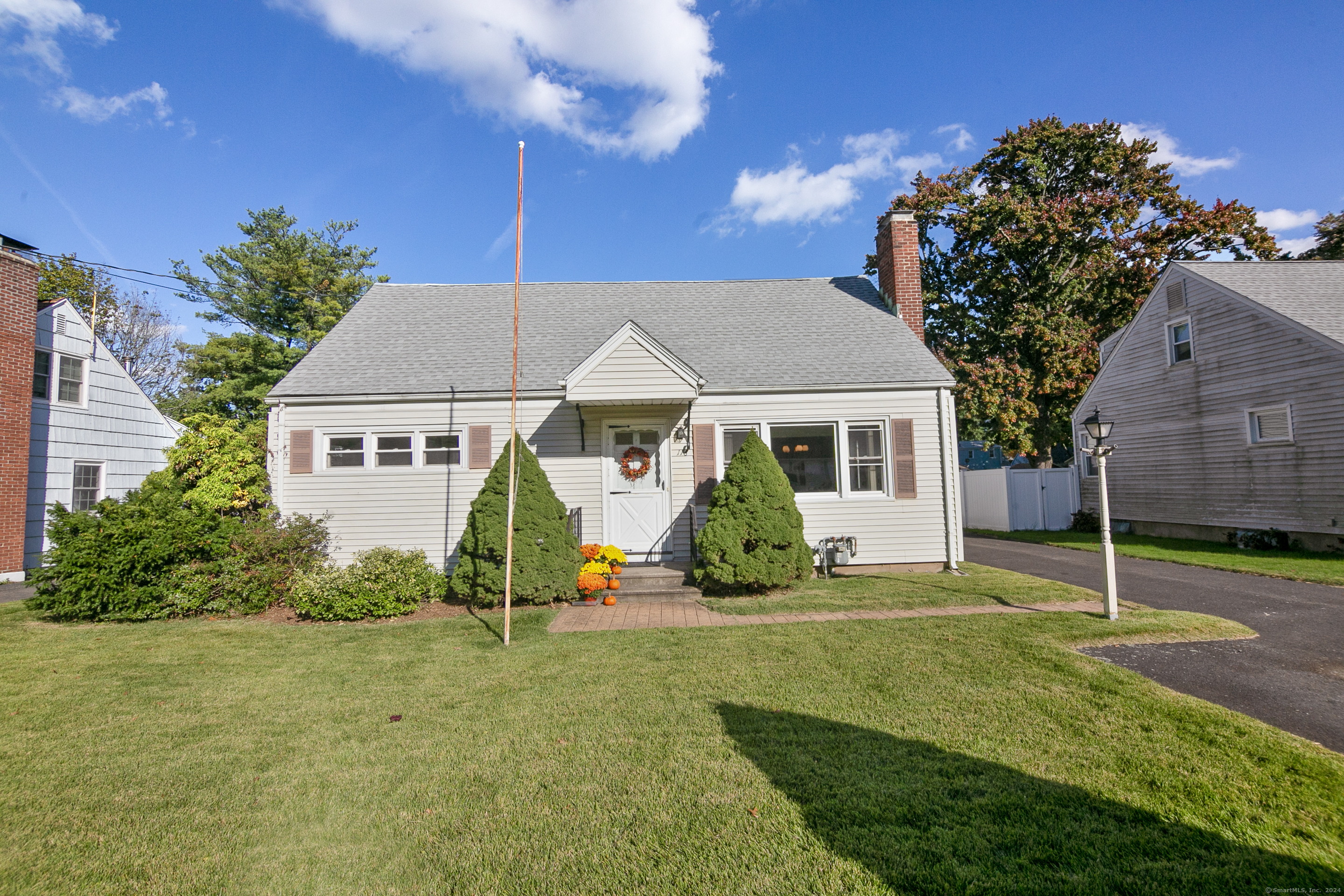 118 Randal Avenue