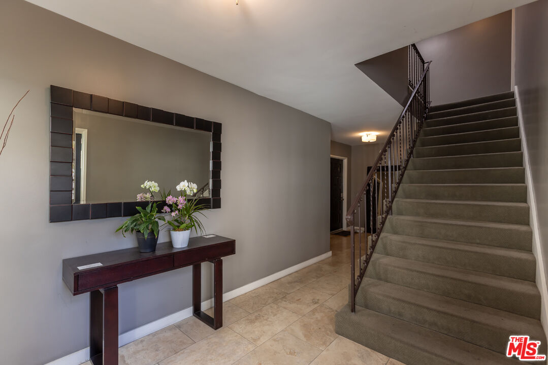 10654 Wilkins Ave Unit: 5