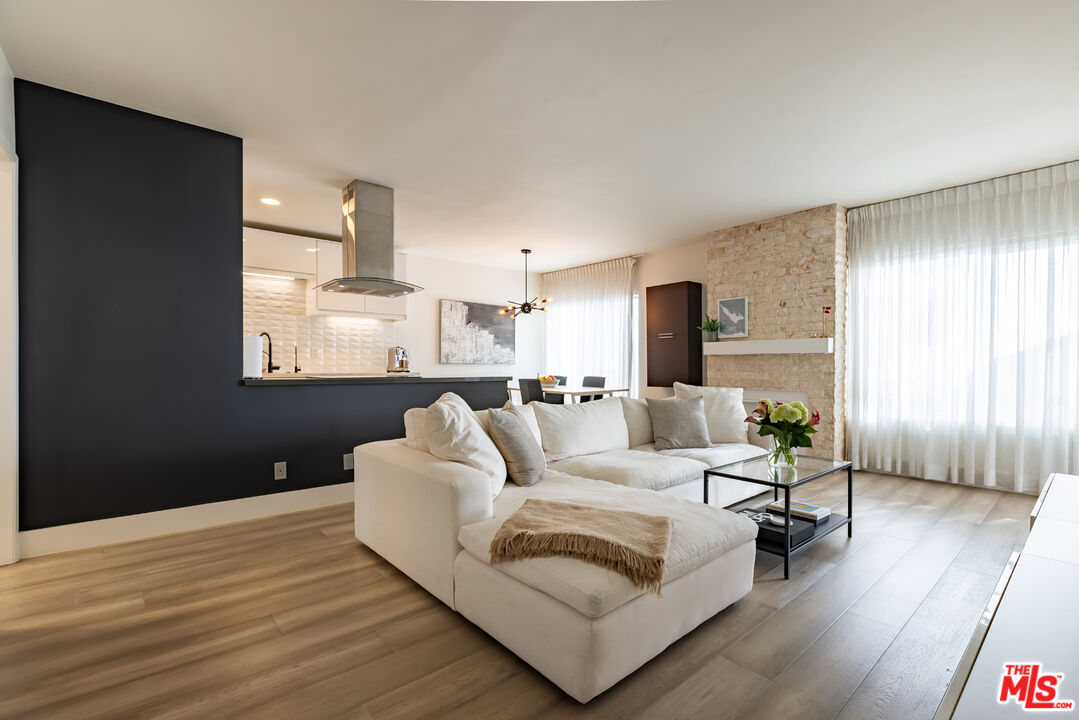 10654 Wilkins Ave Unit: 5