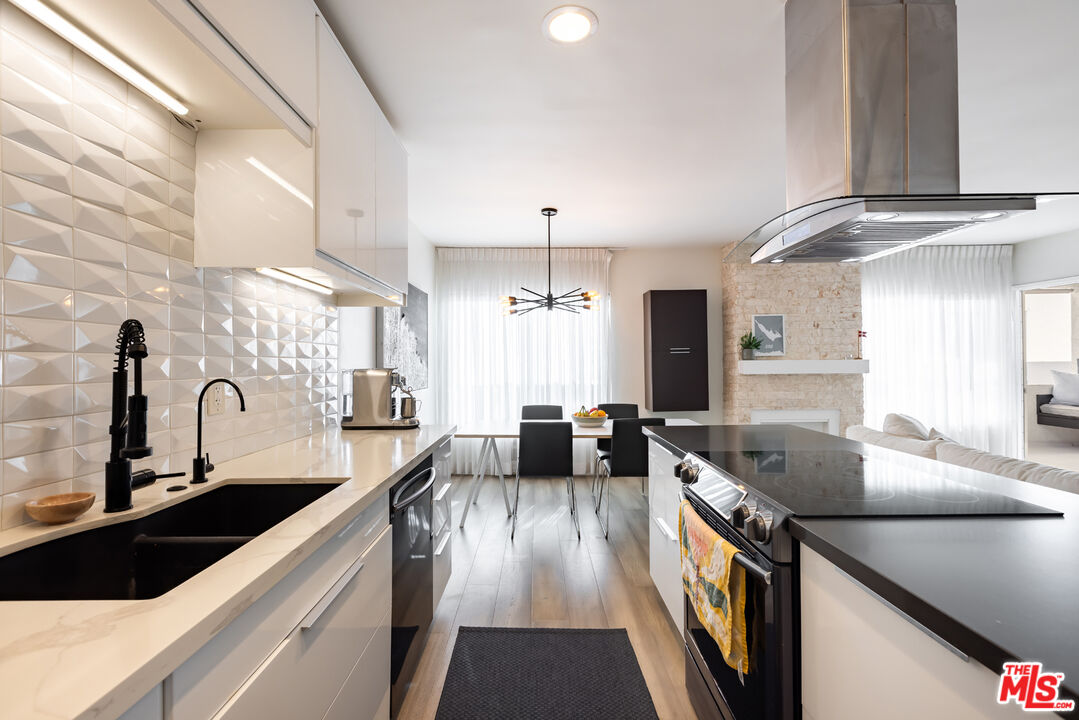 10654 Wilkins Ave Unit: 5