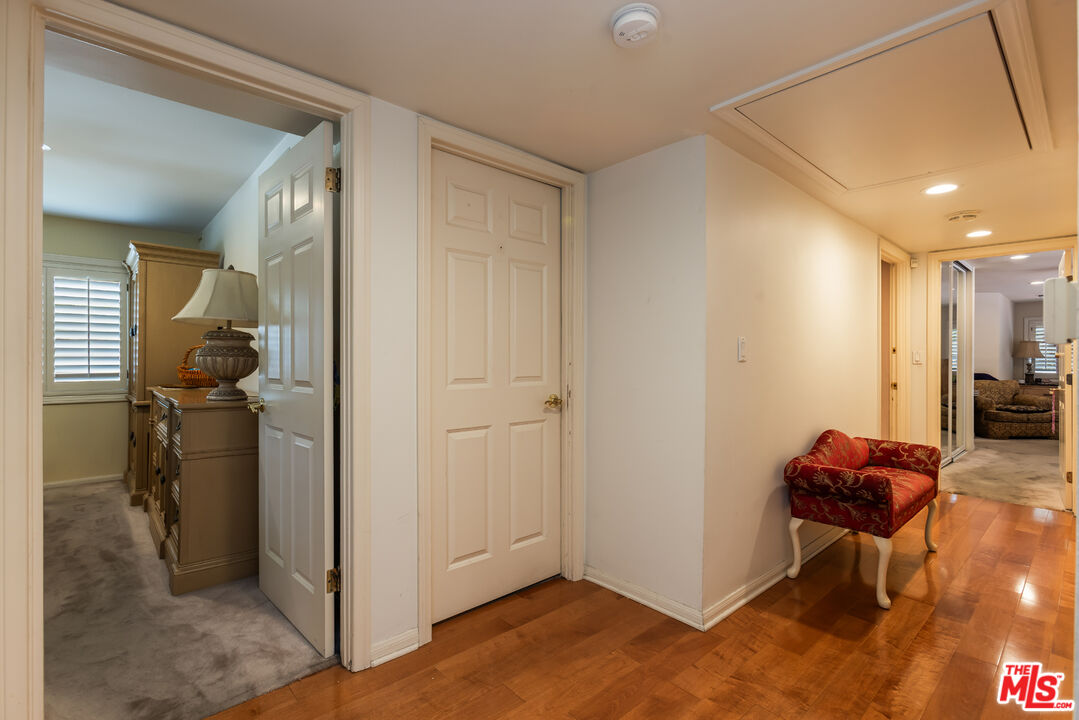 19717 Wells Dr