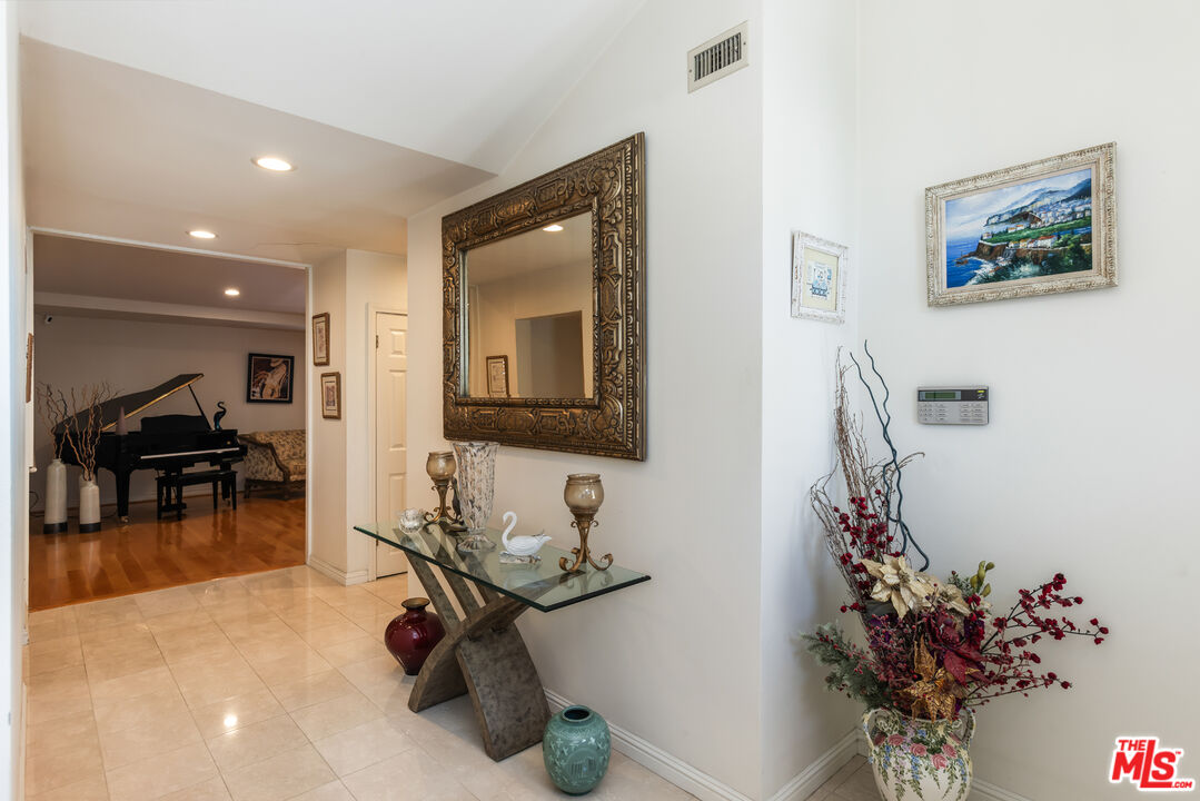 19717 Wells Dr