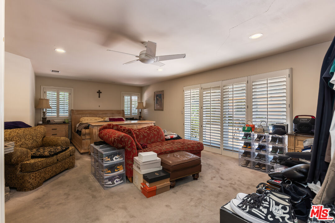 19717 Wells Dr