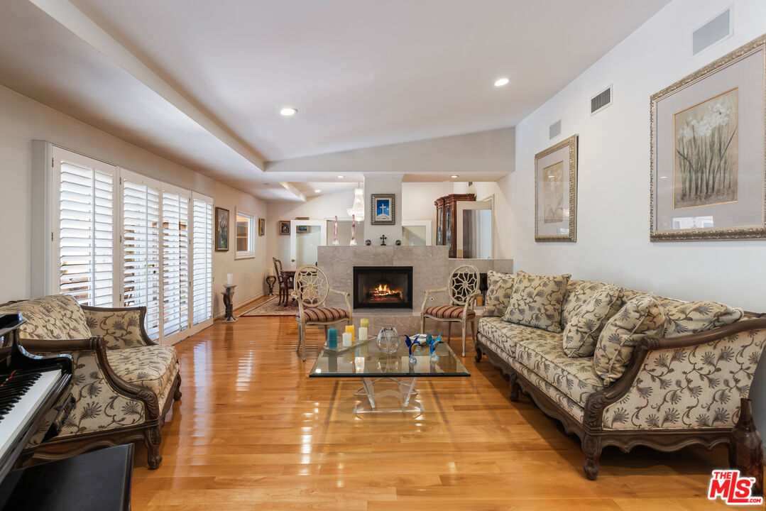 19717 Wells Dr