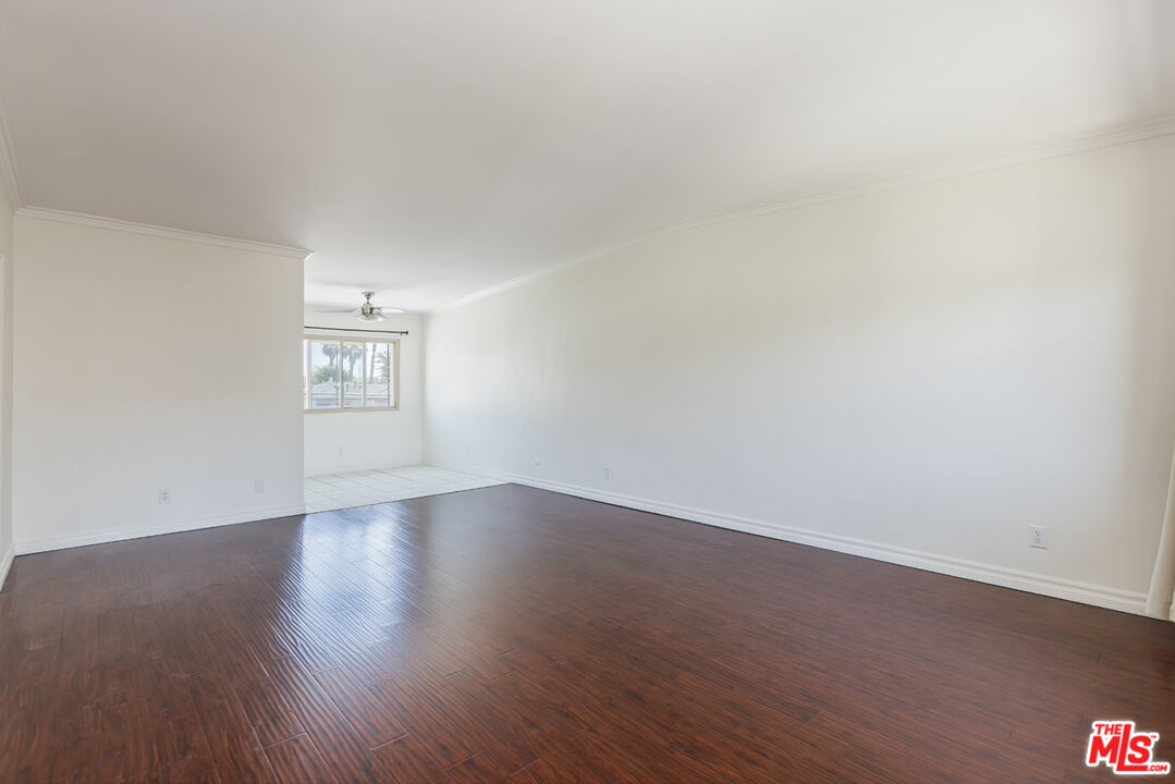 8710 Belford Ave Unit: 215B