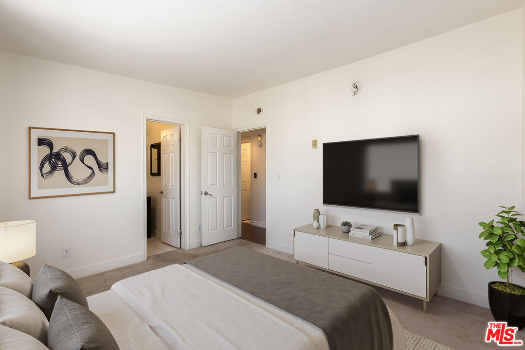 8710 Belford Ave Unit: 215B