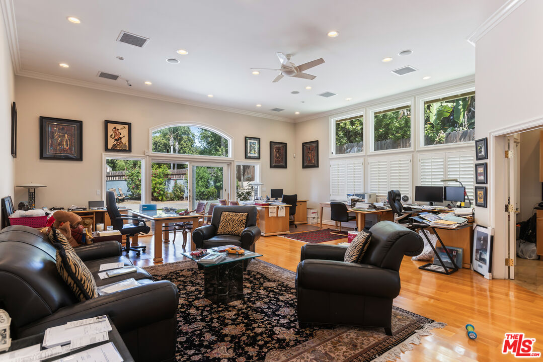 19717 Wells Dr