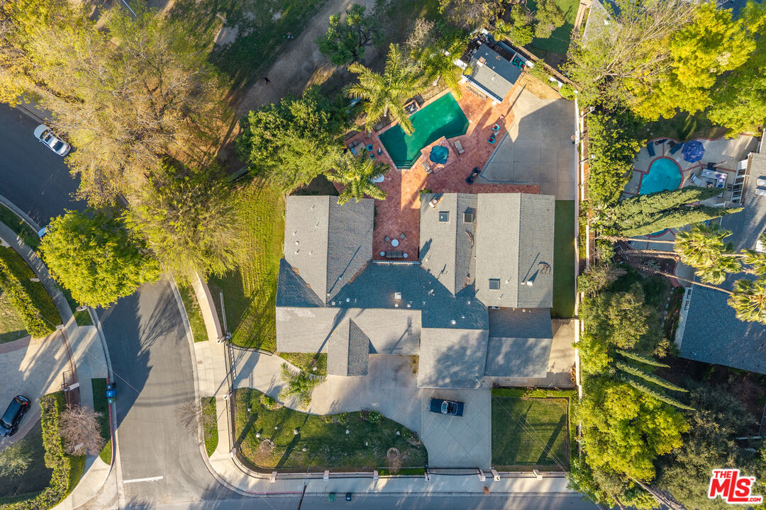 19717 Wells Dr