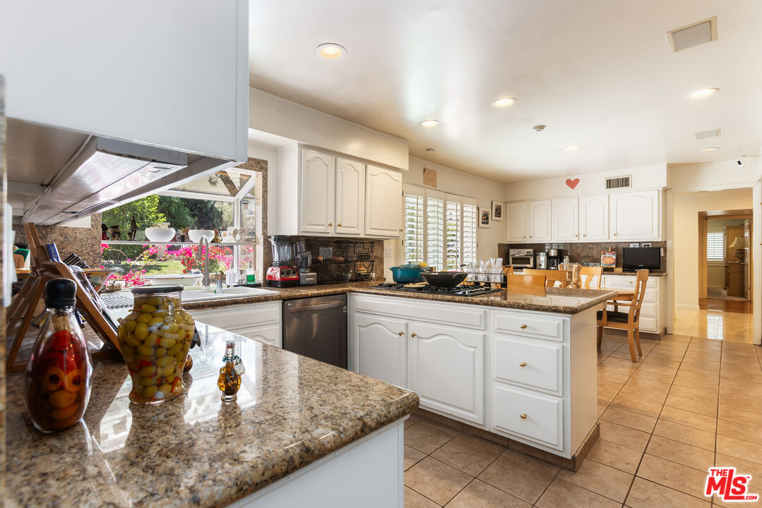 19717 Wells Dr