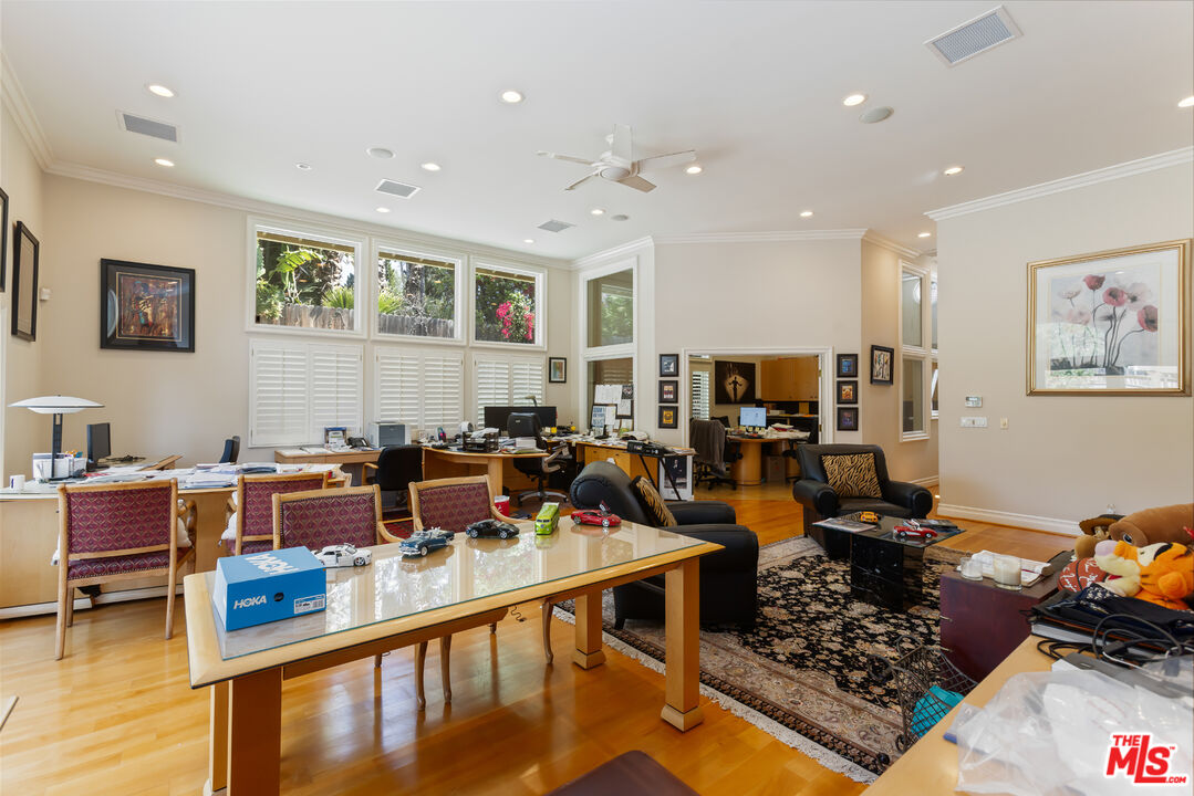 19717 Wells Dr