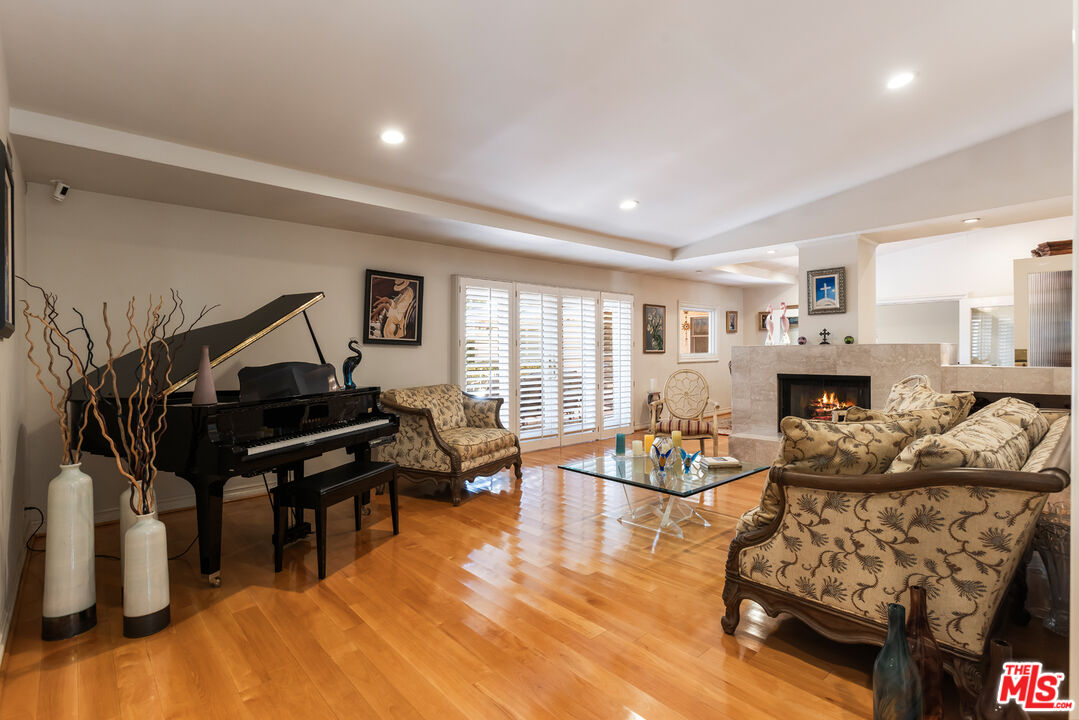 19717 Wells Dr