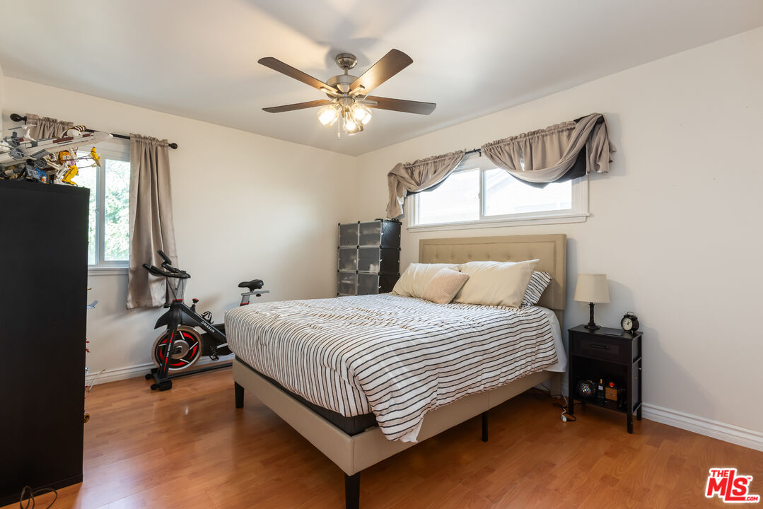 7511 Corbin Ave