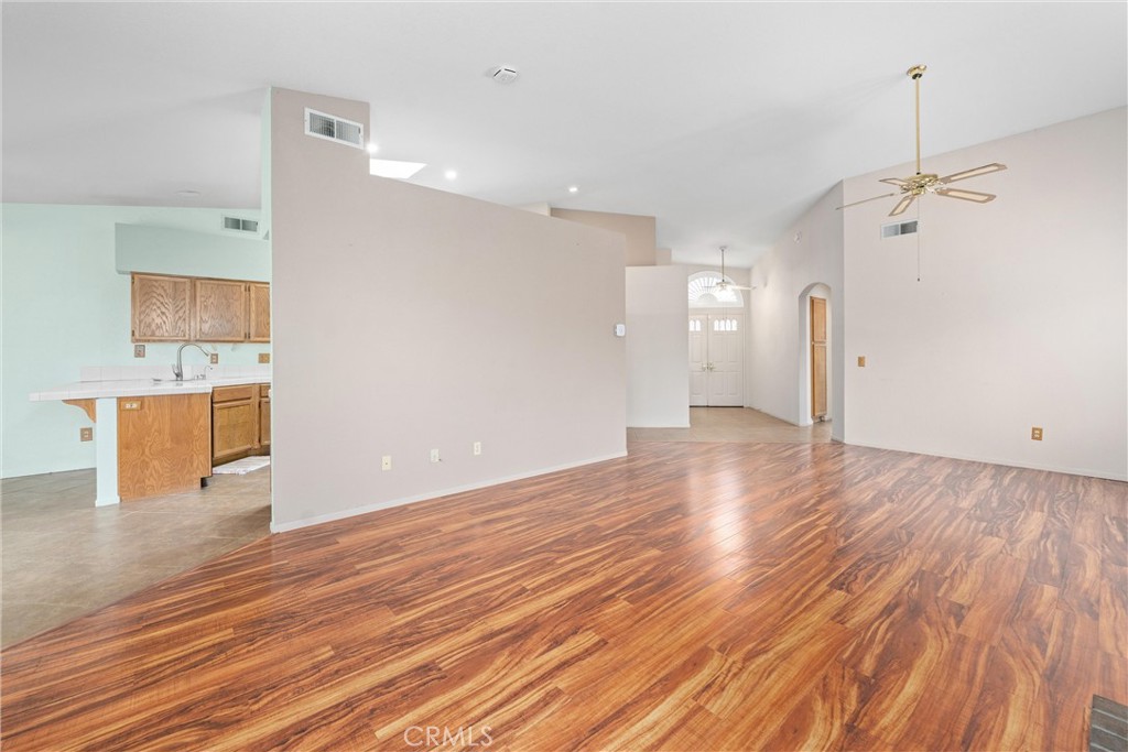 1863 Ash Tree Lane
