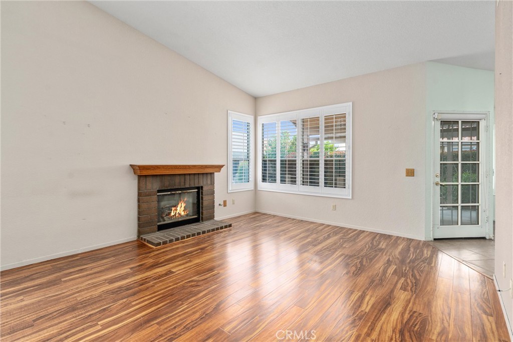 1863 Ash Tree Lane