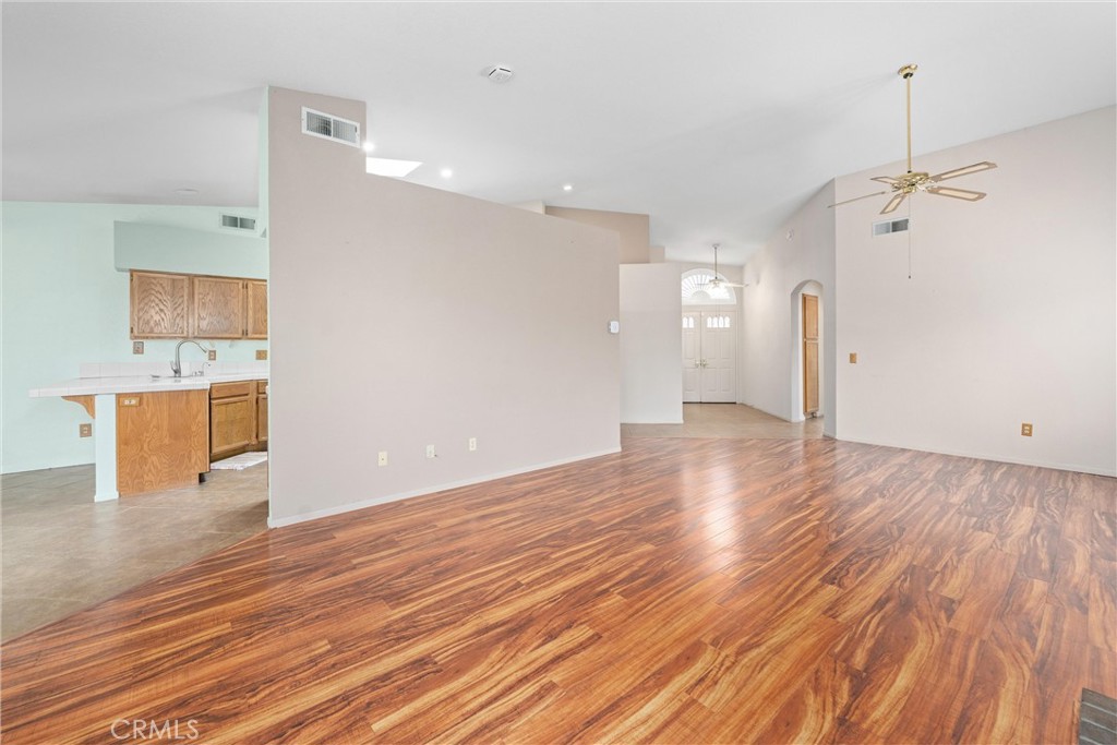 1863 Ash Tree Lane