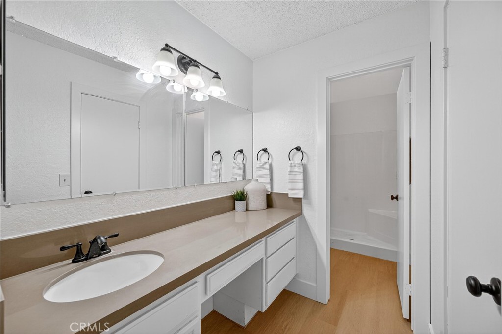 600 Central Avenue 334