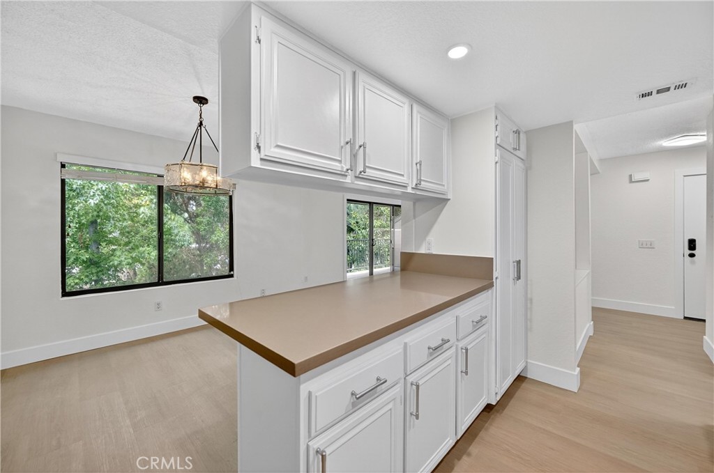 600 Central Avenue 334