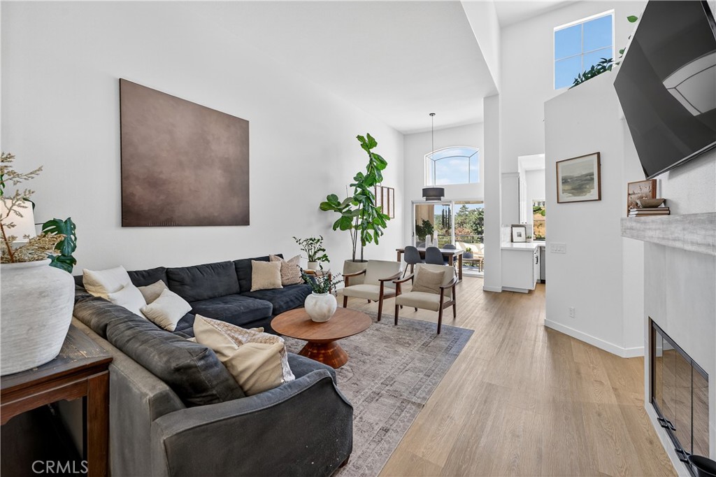 24515 El Sorrento