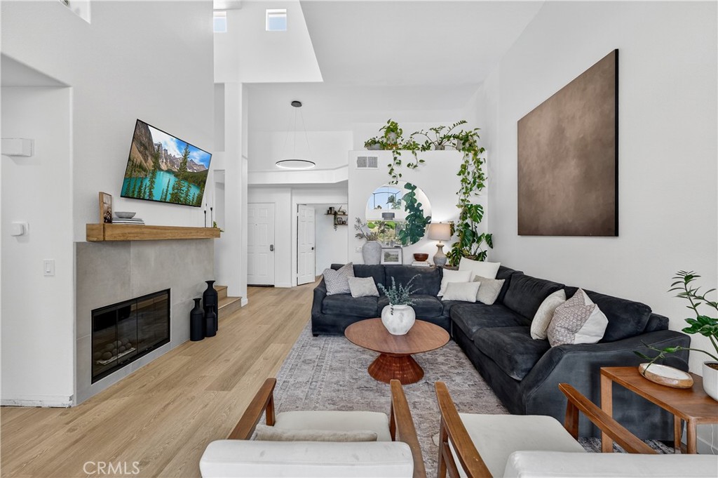 24515 El Sorrento