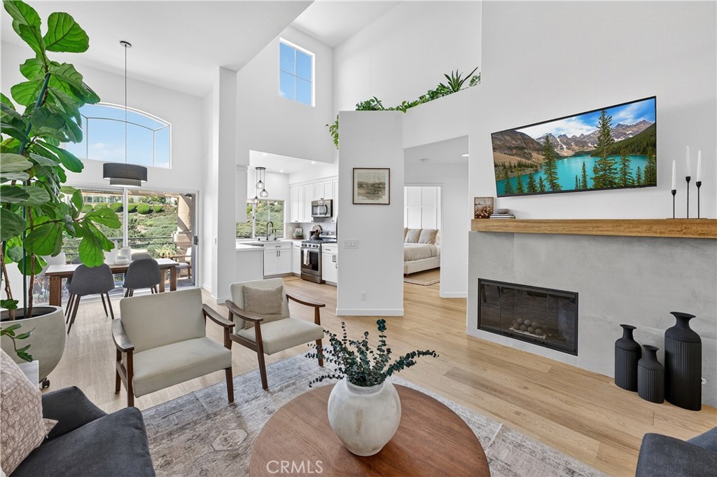 24515 El Sorrento