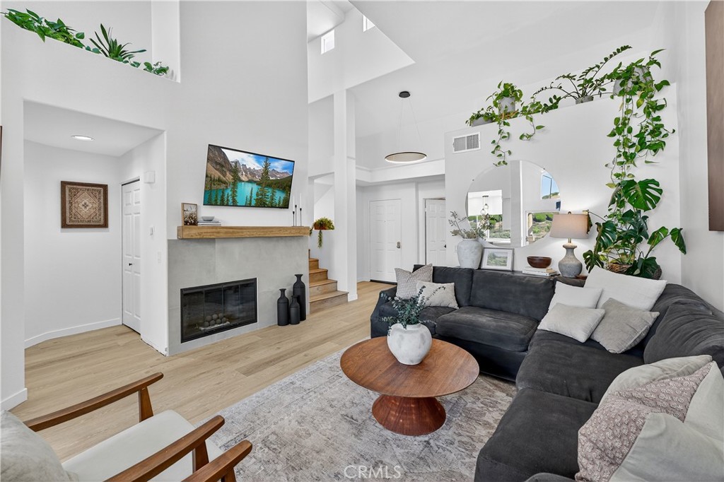 24515 El Sorrento
