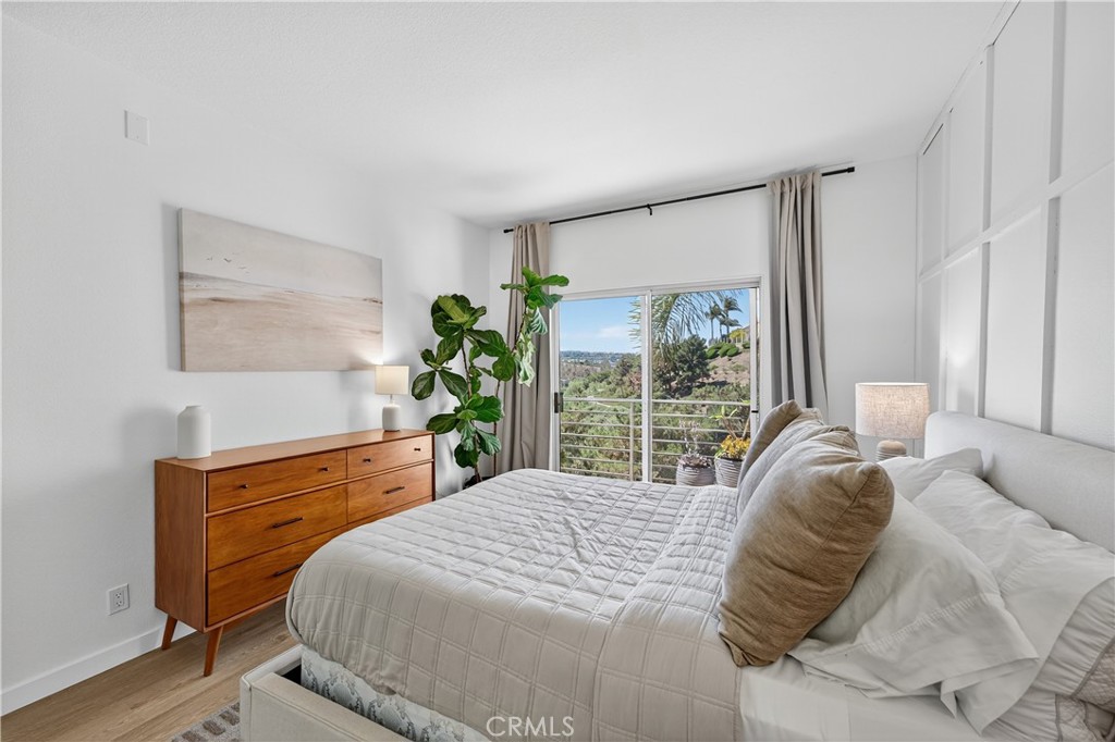 24515 El Sorrento