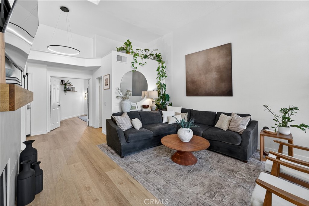 24515 El Sorrento