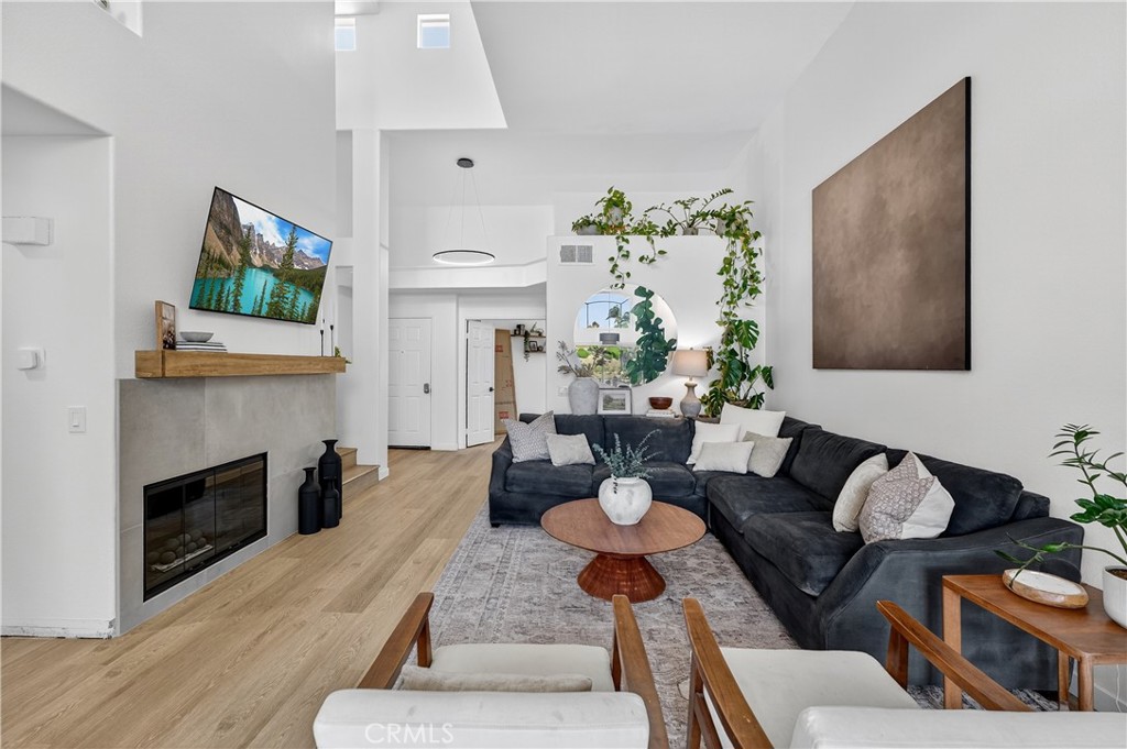 24515 El Sorrento