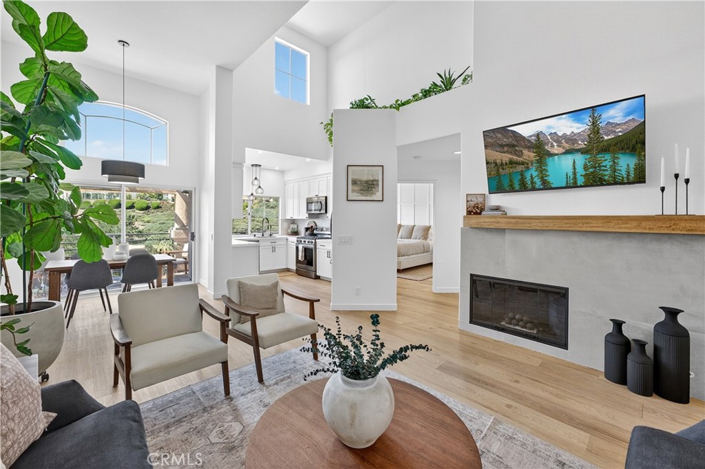 24515 El Sorrento