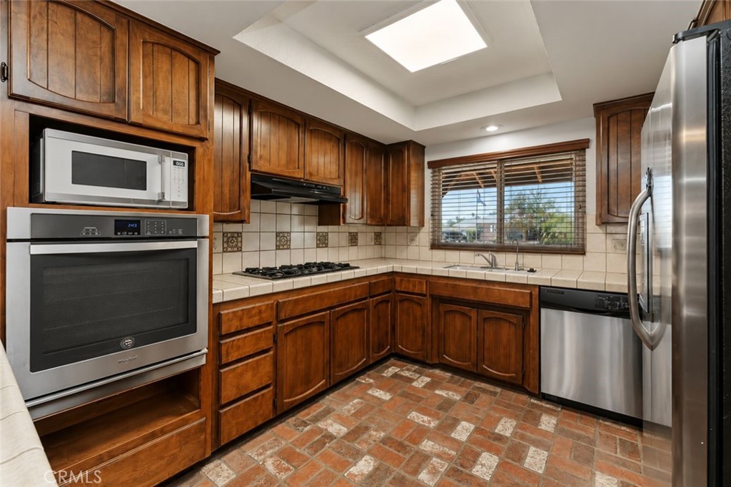 34407 Fairview Dr