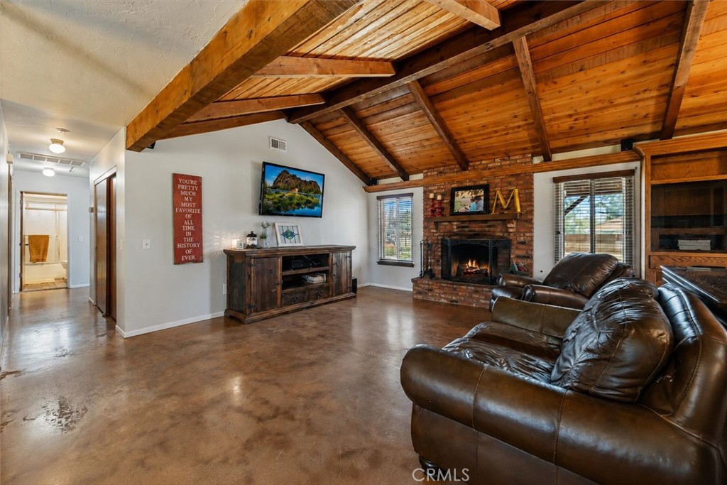 34407 Fairview Dr