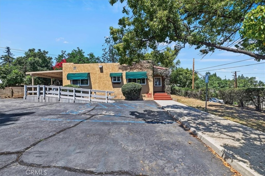 521 W Citrus