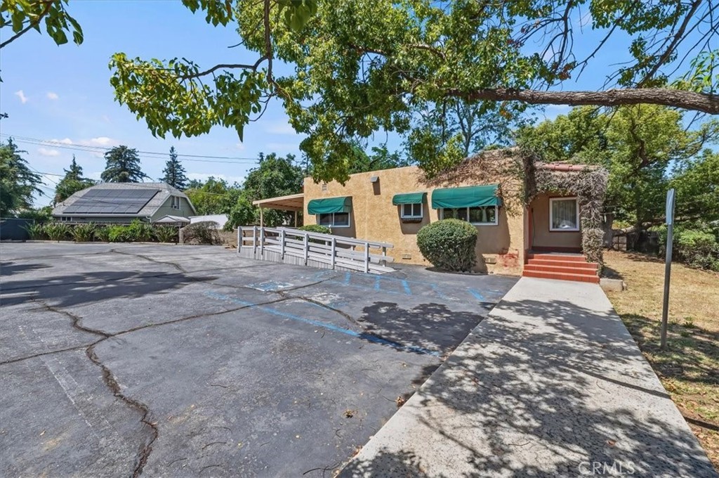 521 W Citrus