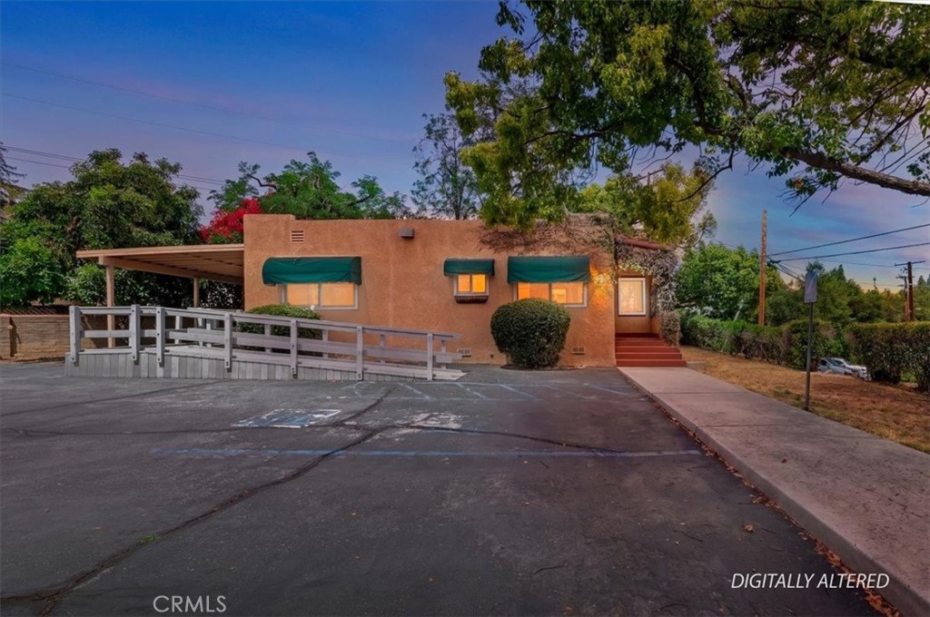 521 W Citrus