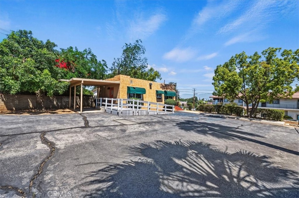 521 W Citrus