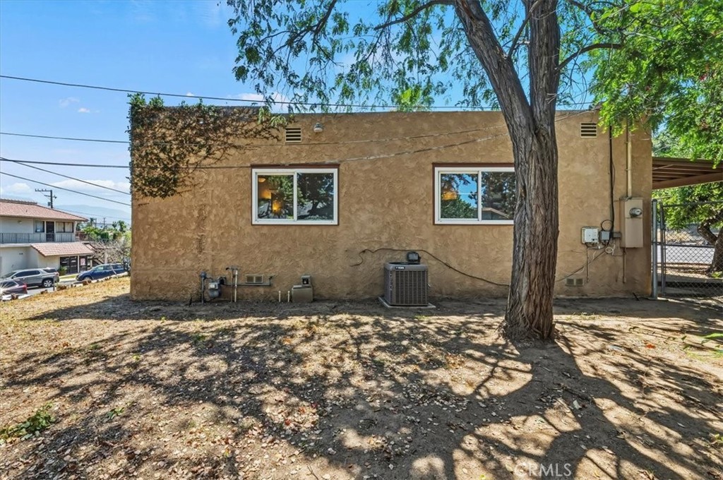 521 W Citrus