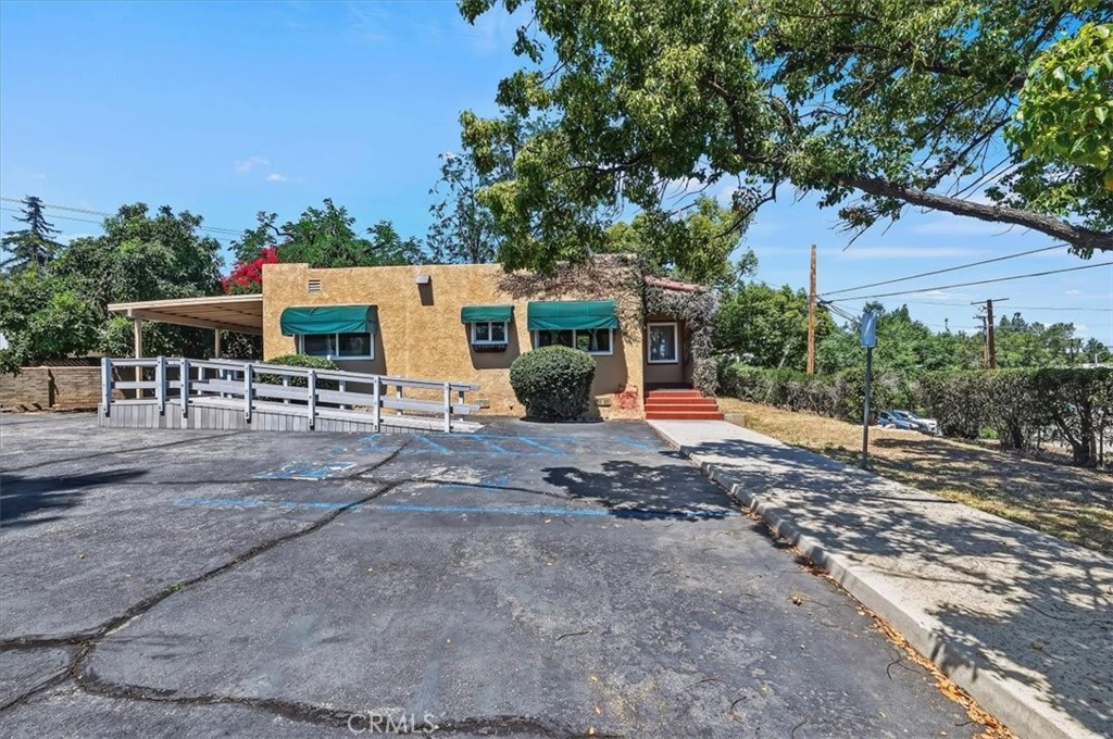 521 W Citrus