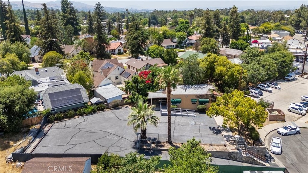 521 W Citrus