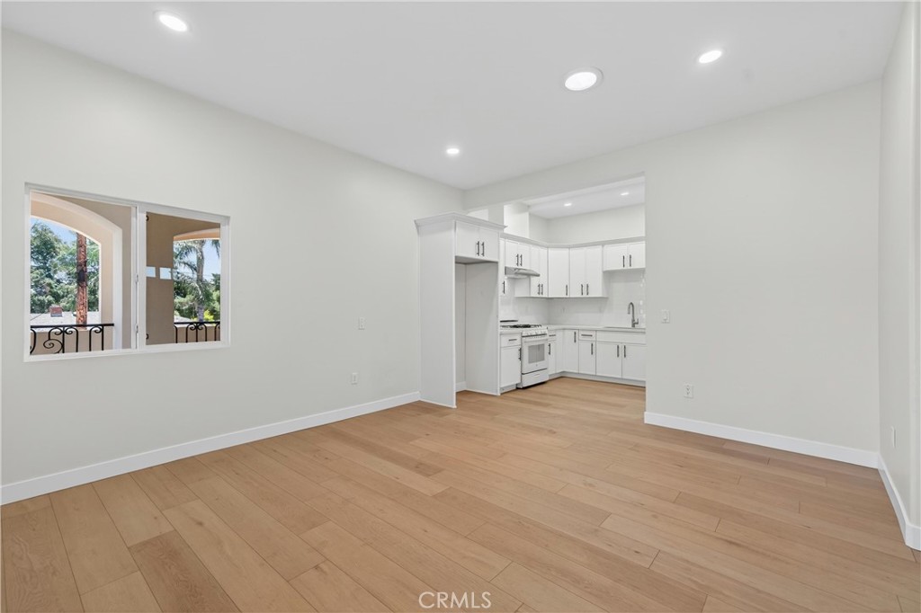 760 N Huntington
