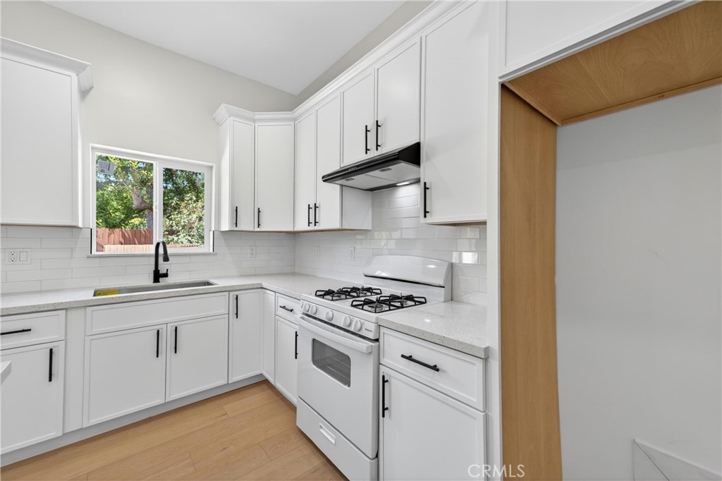 760 N Huntington